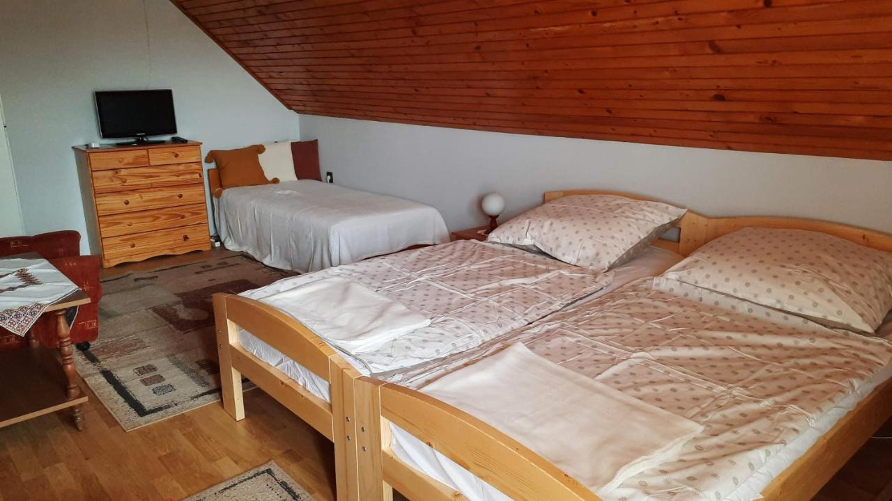 Apartamento Magdaléna Ház Balatonlelle Exterior foto