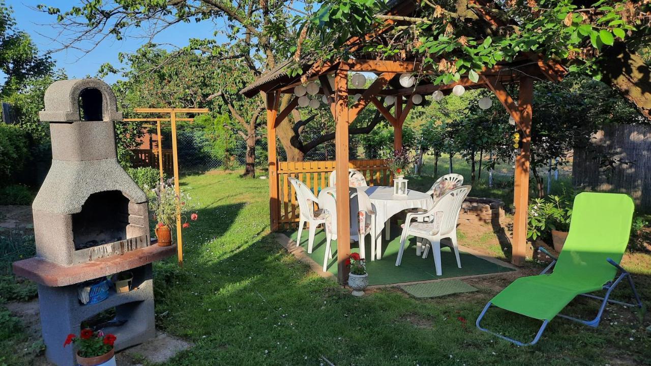 Apartamento Magdaléna Ház Balatonlelle Exterior foto