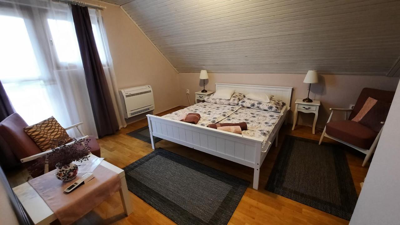 Apartamento Magdaléna Ház Balatonlelle Exterior foto